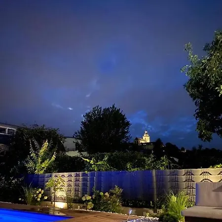 Villa Mit Pool Siegburg